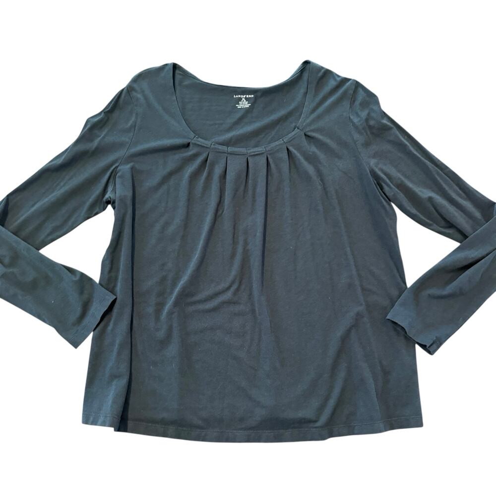 Lands End Womems navy blue jersey long sleeve, scoopneck with pleats, Size XL